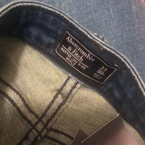 Abercrombie & Fitch Demin Jeans - Picture 3 of 4